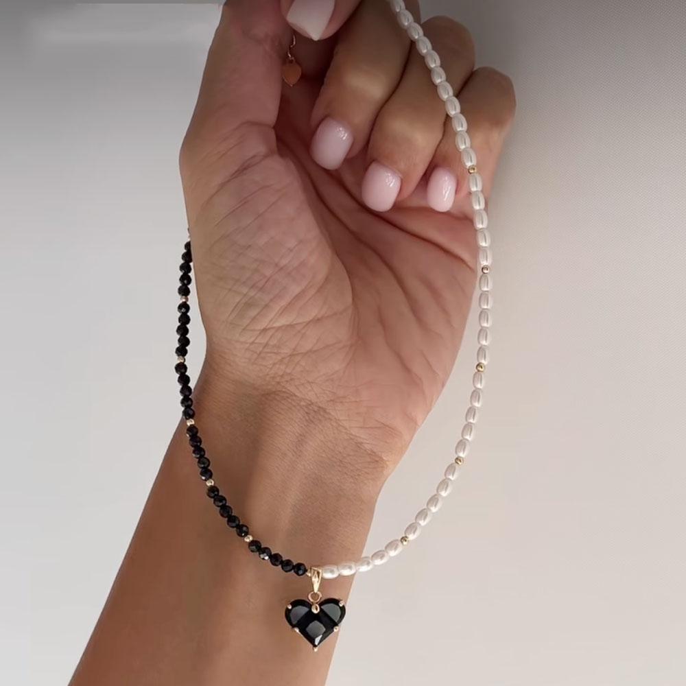 Neue unregelmäßige Choker-Halskette mit Vintage-Quasten und Zirkon-Herz-Anhänger für Damen, weiße Imitation Perlenkette, Valentinstagsgeschenk