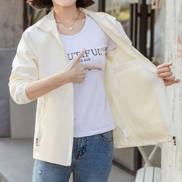 Oversize Women'S Jackets Large Size Spring Autumn Women Trench Coats Hooded Windbreaker Short Loose Coat Women Outwear