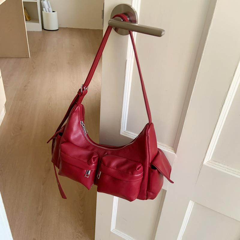 

2025 New Sweet and Cool Spice Girls Locomotive Bag Retro Fashion Textured Shoulder Bag Commuter Large Capacity Tote Bag 33*9*20