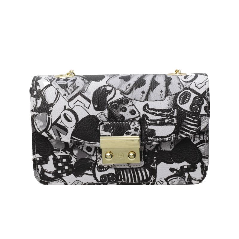 

Граффити маленькая сумка лето 2025 новая корейская версия модный тренд Xiaohongshu женская цепочка кроссбоди маленькая квадратная сумка pu чёрный