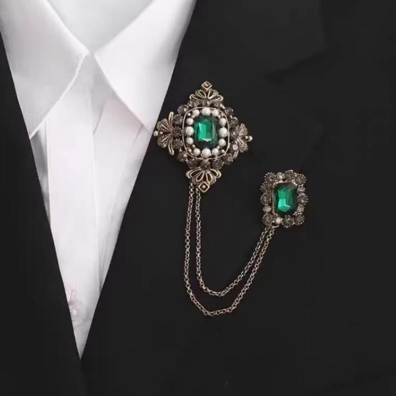 Vintage Elegant Square Metal Tassel Brooches Badges For Women Men Suit Coat Pin Jewelry Accessories Gift