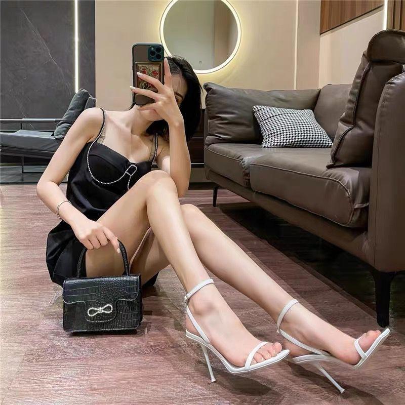 Summer Internet celebrity high heels with high sandals women's fried street small skirt show high value high value explosion