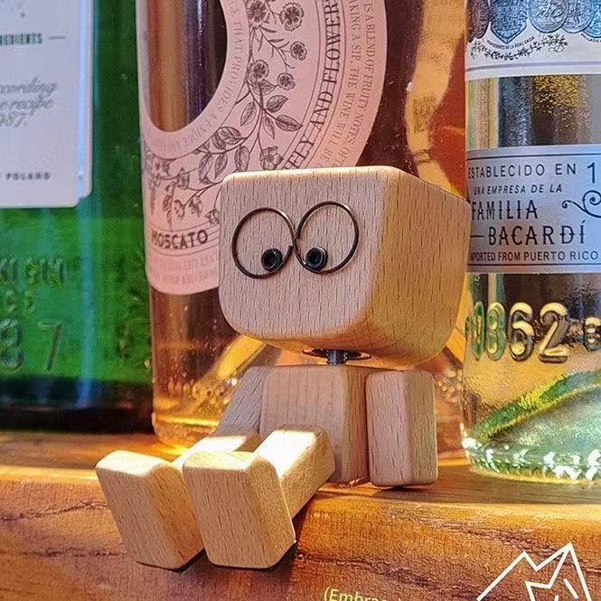 Cute Car Shaking Wooden Man Figurine Interior Wood Ornaments With 12 Magnetic Expressions Handmade Wooden Wiggle Ornament Gift