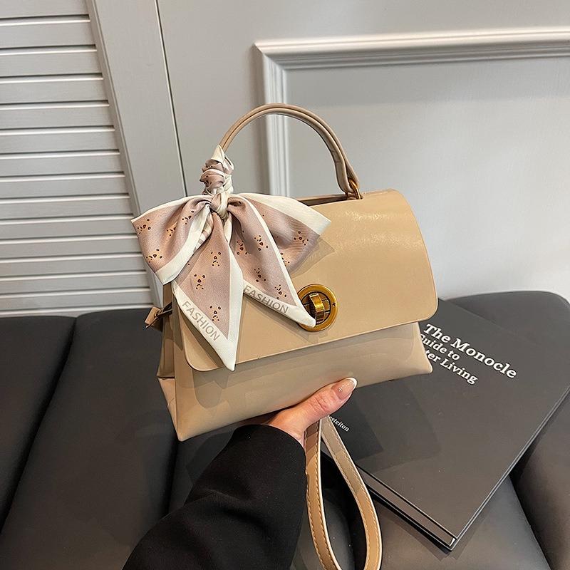 Premium Bag Women's New Casual Shoulder Bag Going Out Small Bag Commuting Messenger Small Square Bag