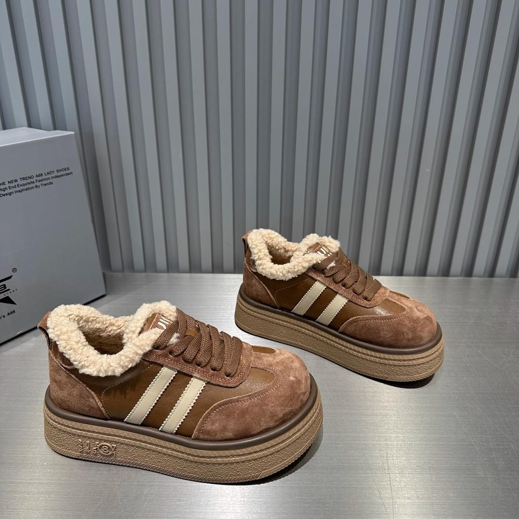 Korean version of matte leather retro moral training shoes women's 2025 winter velvet warm thick-soled fluffy shoes sports and leisure board shoes