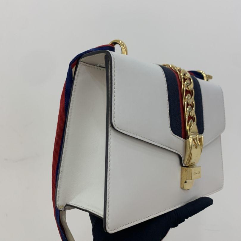 [Pre-Owned] Sylvie Gold Buckle Striped Web Satin Bow Wide Shoulder Strap Leather Handbag - Excellent #TXV5FG