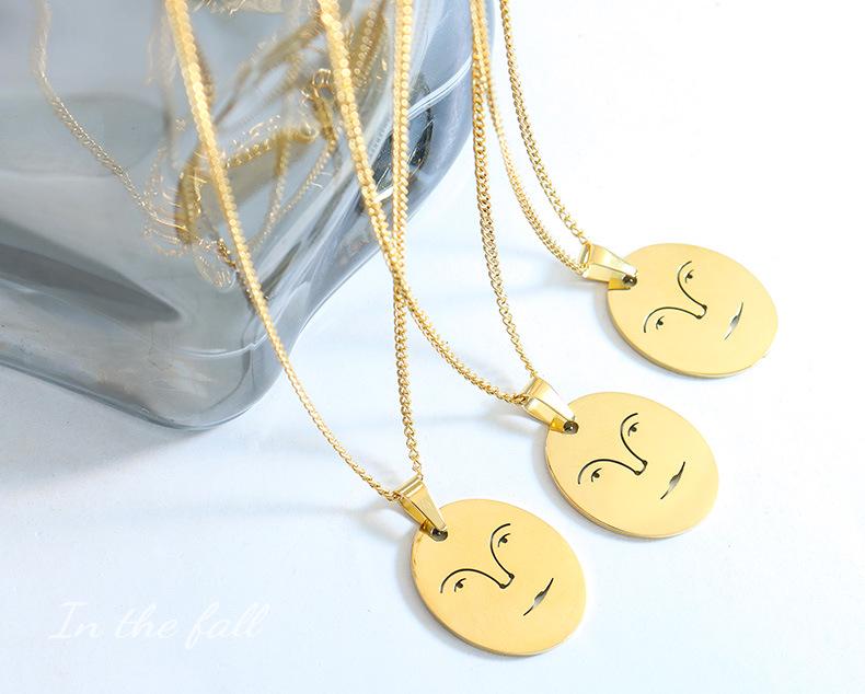 Creative Smiley Face Portrait Pendant Necklace - Gold Plated Titanium Steel Clavicle Chain, European & American Style