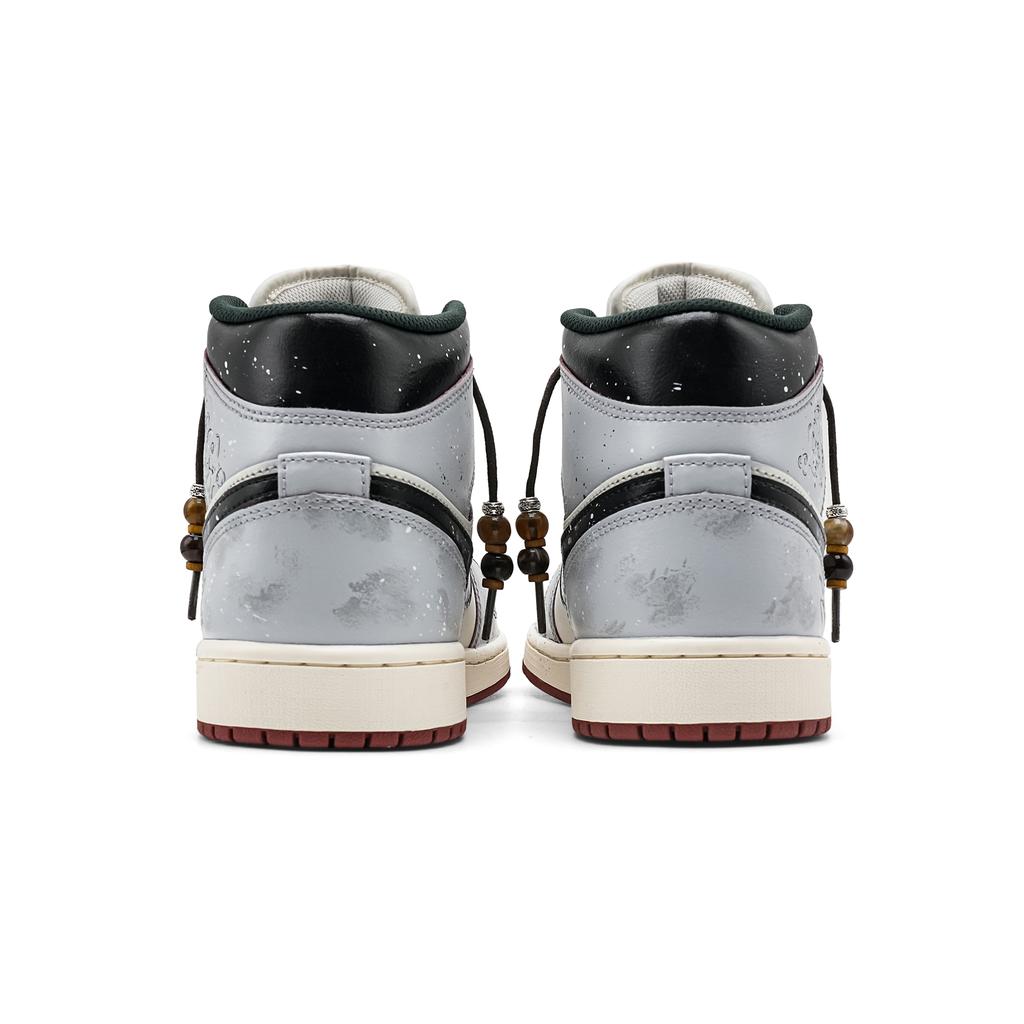 Jordan Air Jordan 1 Montagna Primaverile Neve Mid top Scarpe da Basket Vintage Unisex Grigio Chiaro DQ8426-105(Team73--)