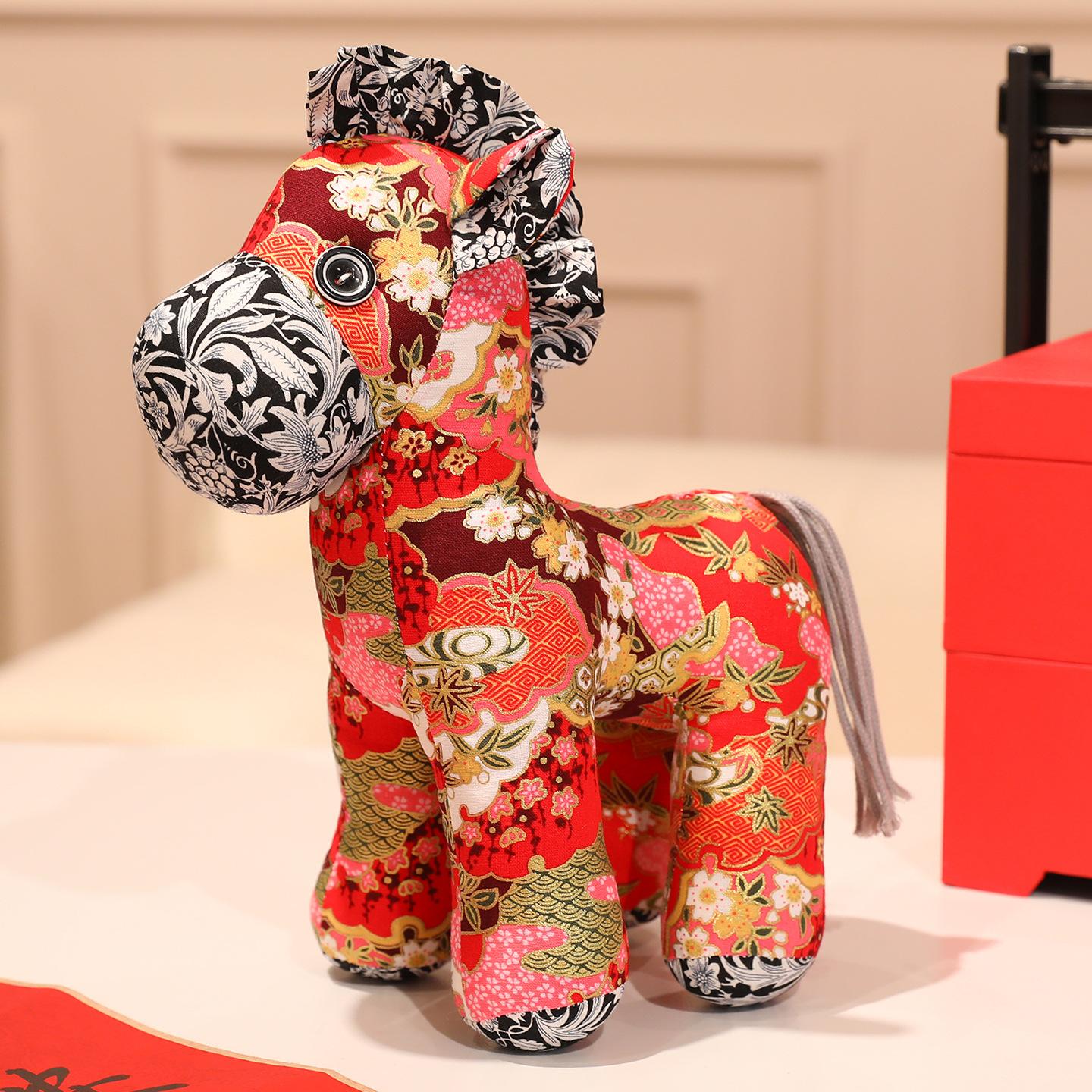 

Народная тряпичная кукла-лошадь с цветочным узором, талисман года Лошади, плюшевая игрушка, зодиакальная тряпичная кукла-лошадь, подарок 27cm