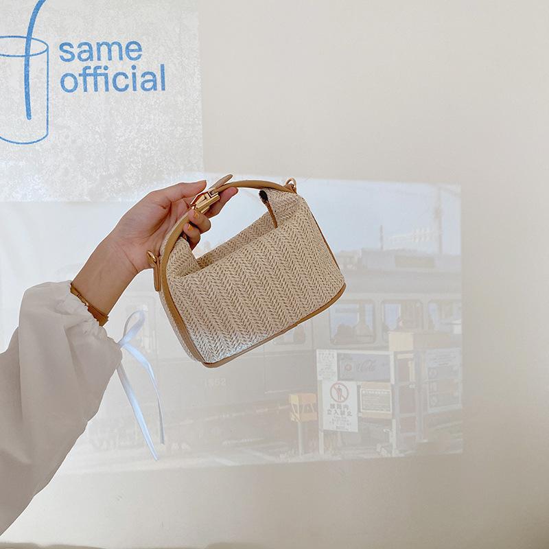 Summer Small Straw Handbag Trendy Shoulder Bag Woven Bucket Crossbody Bag Casual Seaside Beach Bag ARI