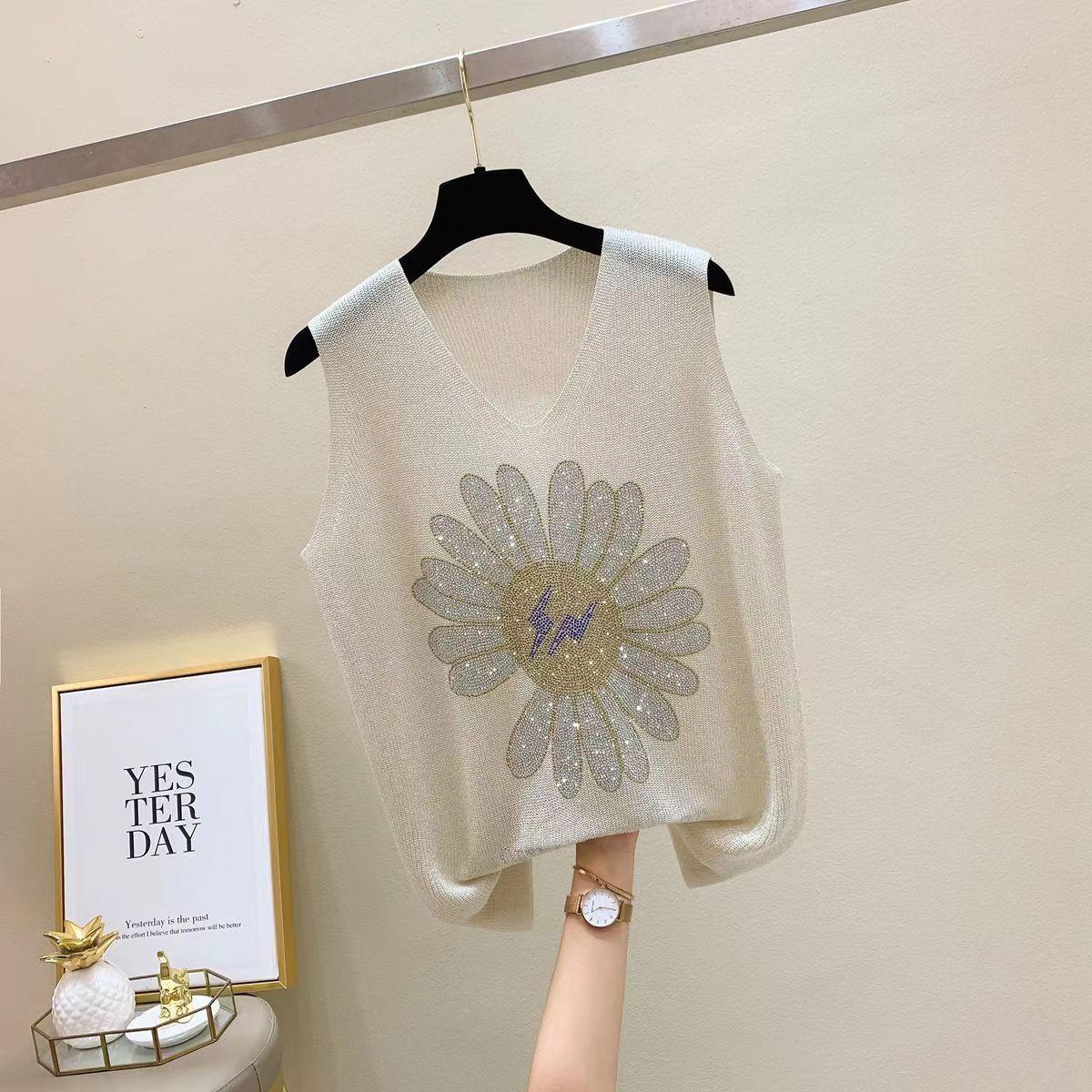 

Жіноча блискуча шовкова безрукавка з V-подібним вирізом 2023 року: Новий весняно-літній стиль із вільним кроєм і діамантовими акцентами One Size 90-130