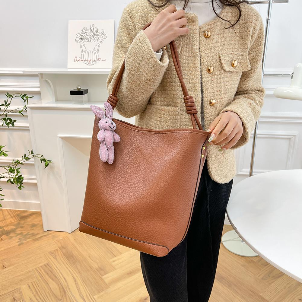 High Quality Shoulder Bag with Rabbit Pendant Ladies PU Leather Bucket Bag Solid Commuter Handbags Large Capacity Women Tote Bag