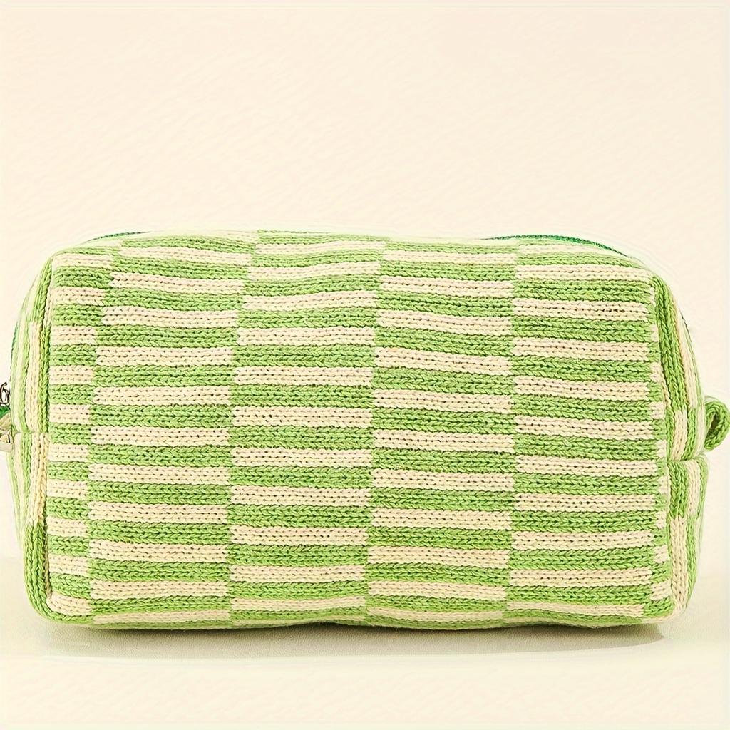 Large Capacity Striped Plaid Makeup Bag, Durable Polyester with Lace Trim, Toiletry Cosmetic Organizer for Brushes