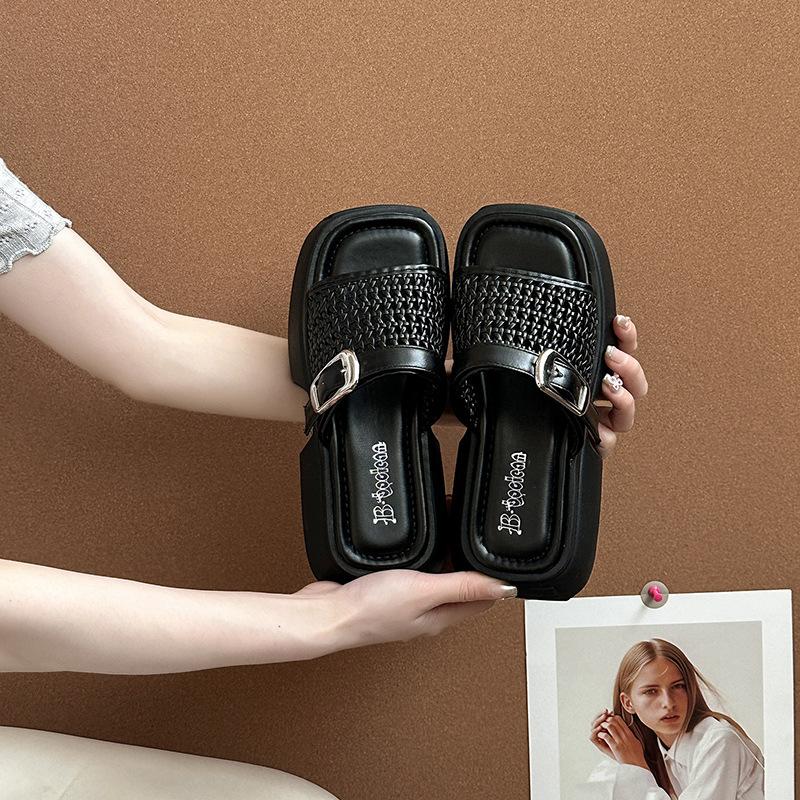 Fashion Retro Niche Woven Platform Slippers Women's 2025 Summer New Versatile Skirt One-word Sandals