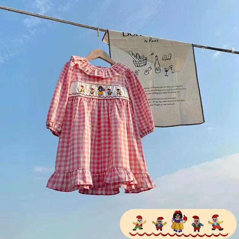 Princess Cartoon Embroidered Plaid Dress with Lotus Leaf Collar for Girls - Autumn 2026 Collection