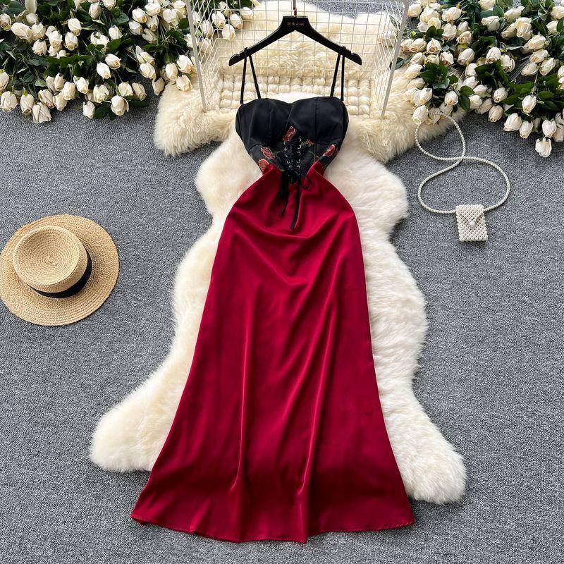 

Classy Dinner Dress Women s Palace Style Retro Lace-up Waist-Controlled Tube Top Sling Mid-Length Satin French Dress Red spell Black S