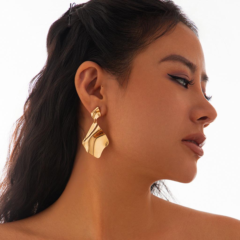 Ingemark Vintage Irregular Pleated Metal Drop Earring for Women Fashion Statement Goth Gold Color Piercing Earrings Zircon Gift