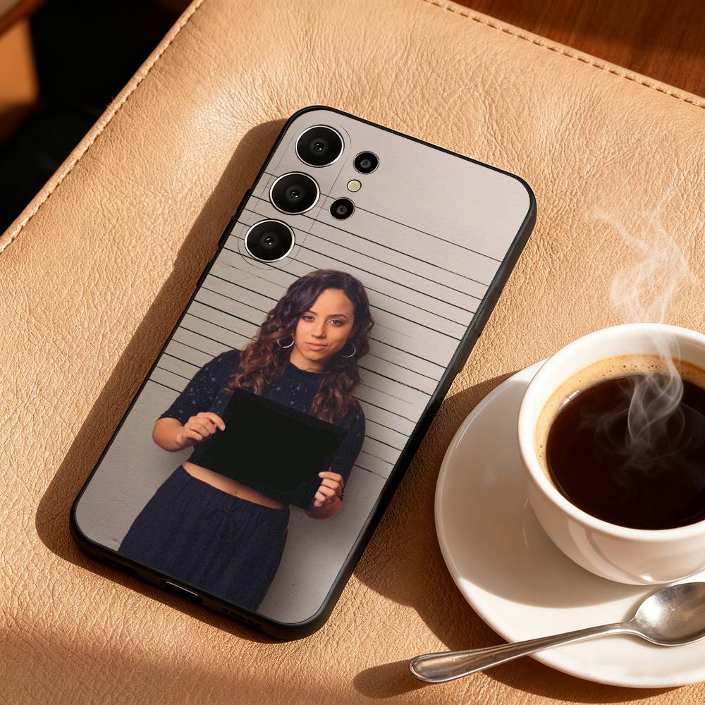 

Kiana Madeira Actor Phone Case For Samsung S26,S25,24,23,22,30,21,10,9,Ultra,Plus,Lite,FE Soft Black Case Samsung S20plus5G