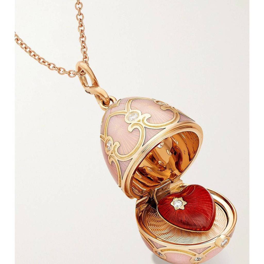 Vintage Shell Pendant Necklace With Gold Plating For Women And Men