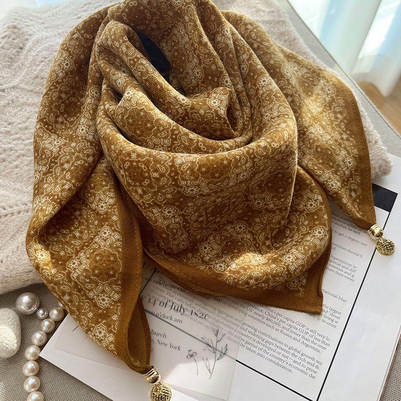 Spring & Autumn Silk Scarf: High-End Korean Style, Magnetic Buckle, Neck Protection, Versatile Temperament, Women's Square Scarf