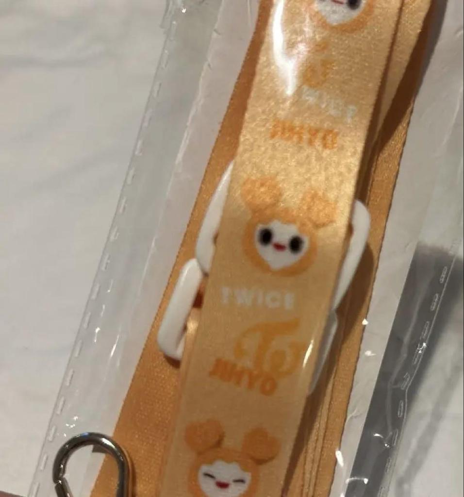[USED] TWICE LOVELY'S Rubber Strap Jihyo