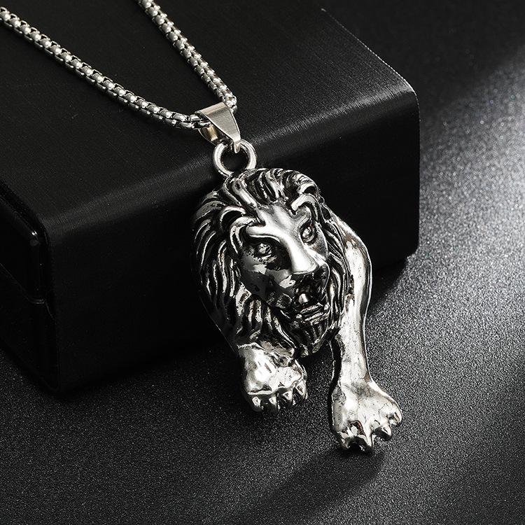 Animal Retro Men's Jewelry Casting Domineering Lion Head Long Pendant Necklace