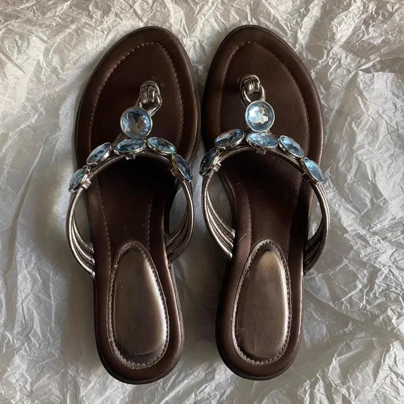 

Fashion Retro Flip-flops Women s Summer 2025 New Toe-in Slip-on Wedge French Small Cool Drag for Outward Wear 35