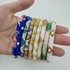 Pulsera minimalista de cuentas beige apilables, Joyería étnica nepalesa hecha a mano, Regalo para mujer para uso diario
