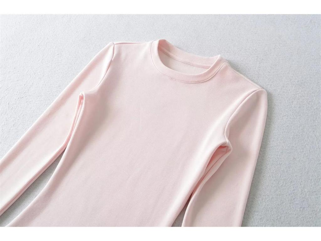 Women's American-Style Long Sleeve Fitted T-Shirt with Stylish Shoulders, Perfect for Autumn and Winter, Imitation Wool Base Layer.