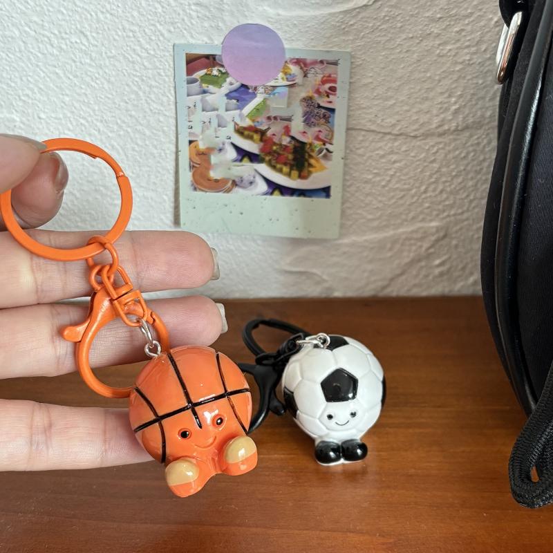 Uroczy Kreskówkowy Trójwymiarowy Brelok do Kluczy Piłka Nożna Badminton Kawaii Zabawa Kreatywność Ozdoba dla Pary Akcesoria Dekoracyjne Prezenty