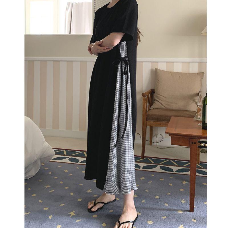 

Korean Style Plus size women clothing Chubby Girl Fashion round Neck Knitted Loose Patchwork Pleated Stripe Short sleeve Dress Long dress Fashion Black 4XL