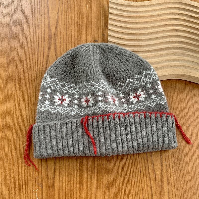 Big head circumference hat autumn and winter snowflake pattern wool knitted hat christmas hat