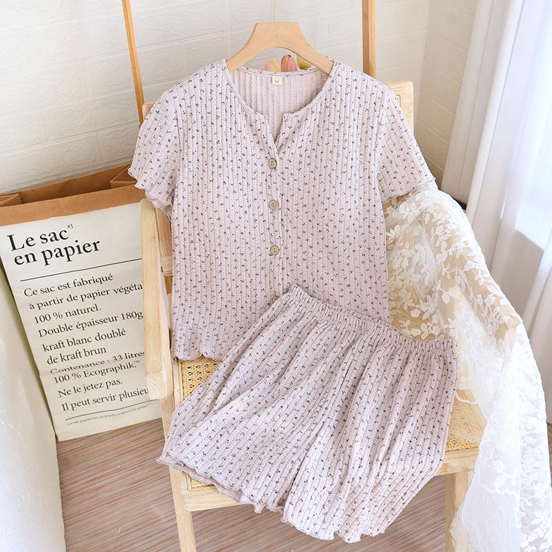 Spring and Summer Loungewear Set, Sweet Floral Bra-free Korean V-neck Chest Pad, Short-sleeved Shorts, Thin Pajamas, Ladies