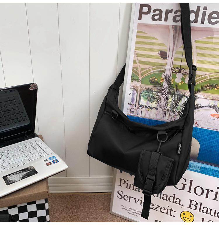 Trendy Japanese Sporty Style Women's Casual Crossbody Bag: Large Capacity Functional Workwear & Commuting Shoulder Messenger Bag