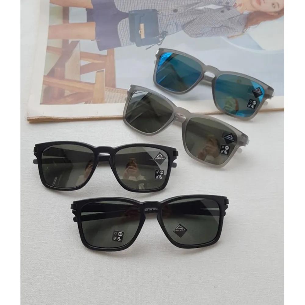 

Oakley Sports Sunglasses Latch Square OO9358 OO9358-1255 Prism Sapphire