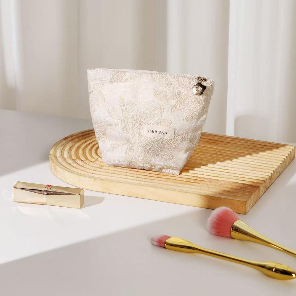 French Style Embossing Cosmetic Pouch Pillow Shape Charming Canvas Makeup Bag Portable Elegant Skincare Zipper Bag Travel