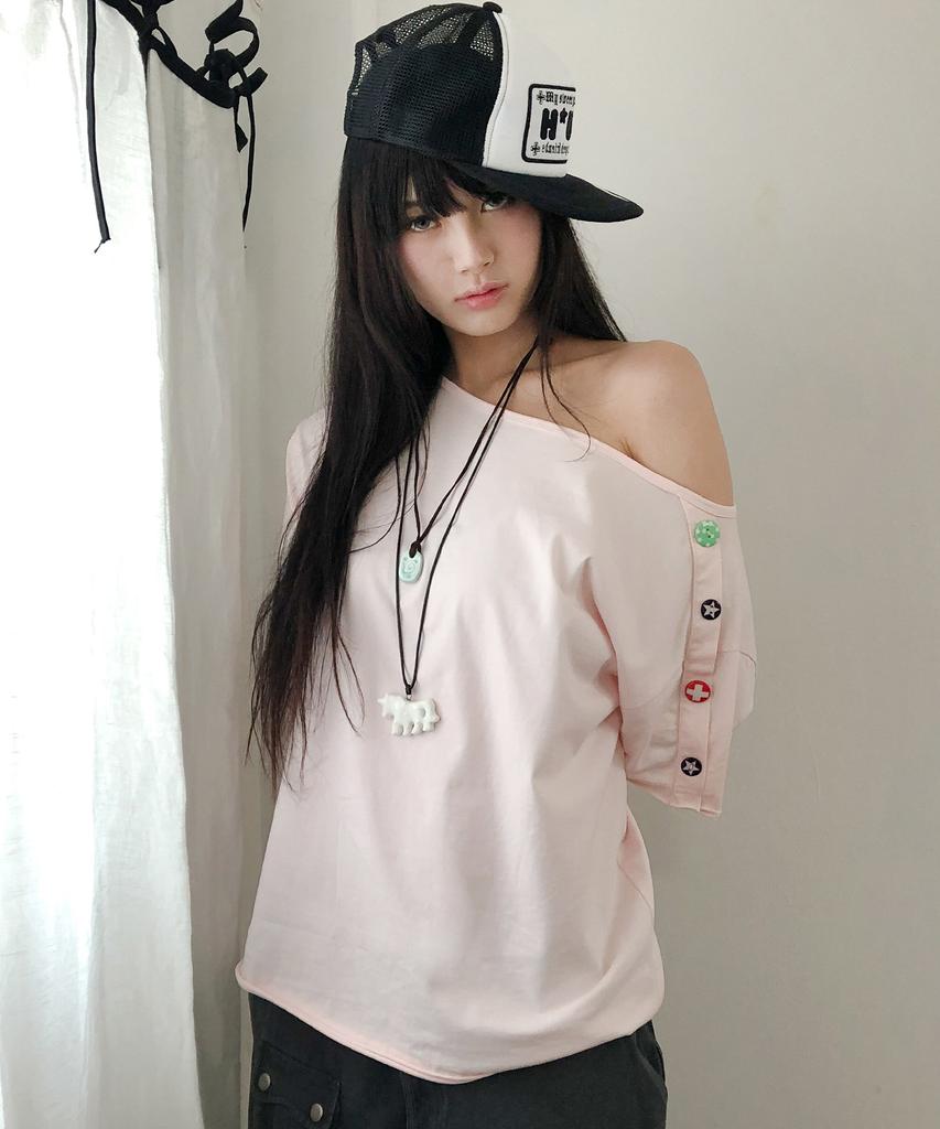HUG YOUR SKIN Candy Button Loose Tee (Pink)