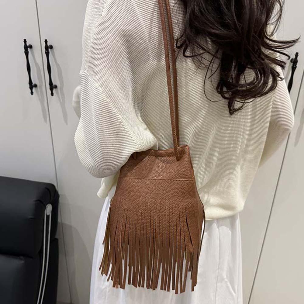 Large Capacity Tassels Bucket Bag Retro Texture Shoulder Pouch Drawstring PU Bag Storage