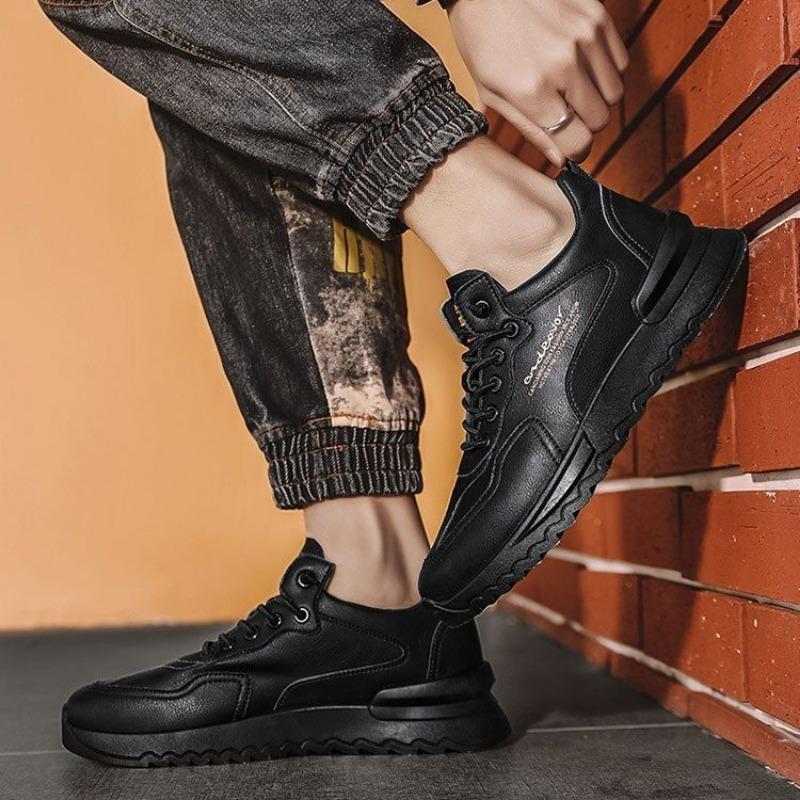 Fashion New Skateboard Shoes for Men Spring Autumn Waterproof Non Slip Platform Sneakers Male Flats Shoe Outdoor Running Shoes