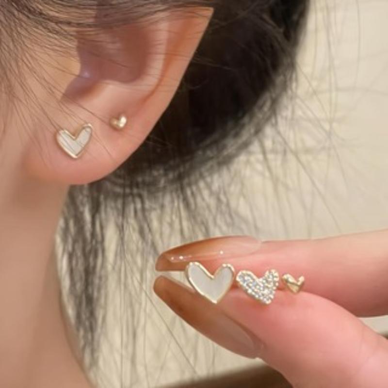 

Korean Ins Fashion Sparkling Inlaid Zirconia Love Earrings Ladies Light Luxury Temperament Wedding Banquet Zircon Gifts