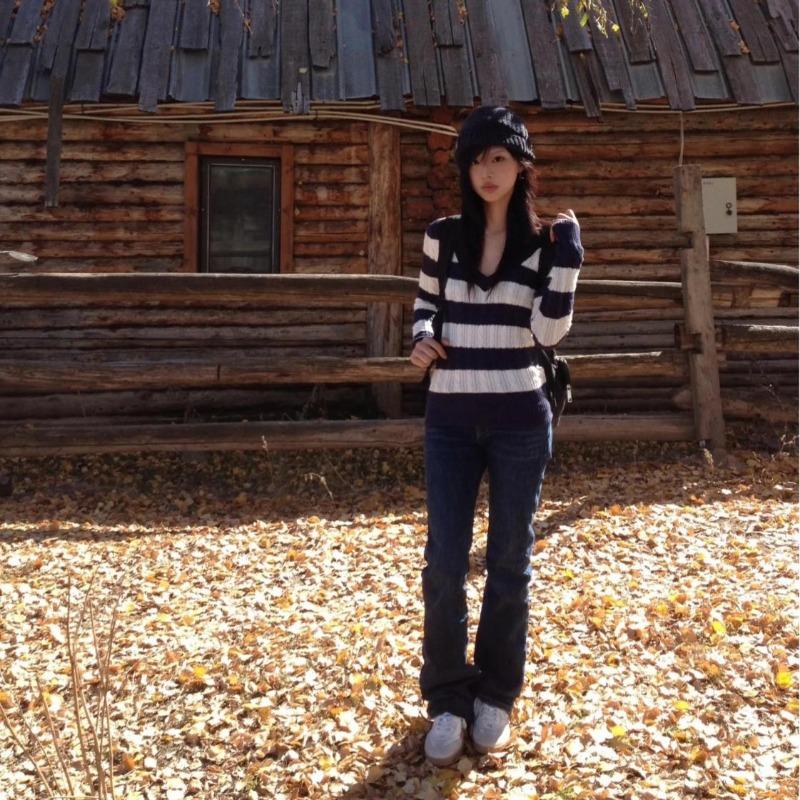 2KWEIRD Y2k V-neck Striped Sweater Vintage Harajuku Knit Slim Pullovers Korean Style Knitwear 2000s Aesthetics