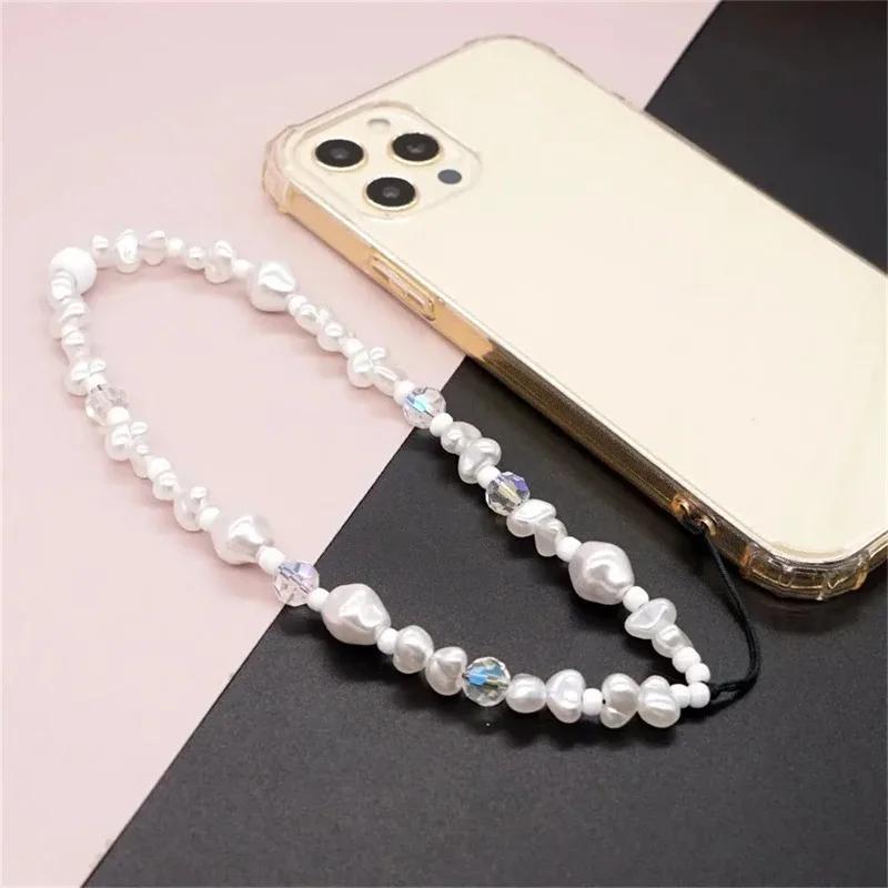 Luxury Pearl Love Heart Short Hand Wrist Lanyard Simplicity Short Phone Strap For Cell Phone Earphones Backpack Camera Chain