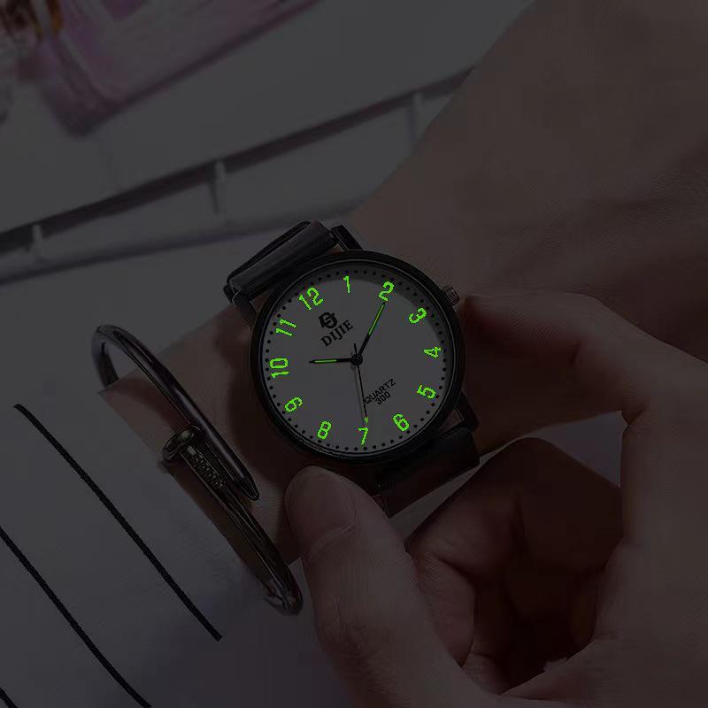 Korean Style Retro Quartz Watch - Trendy College Unisex Model for Student Couples