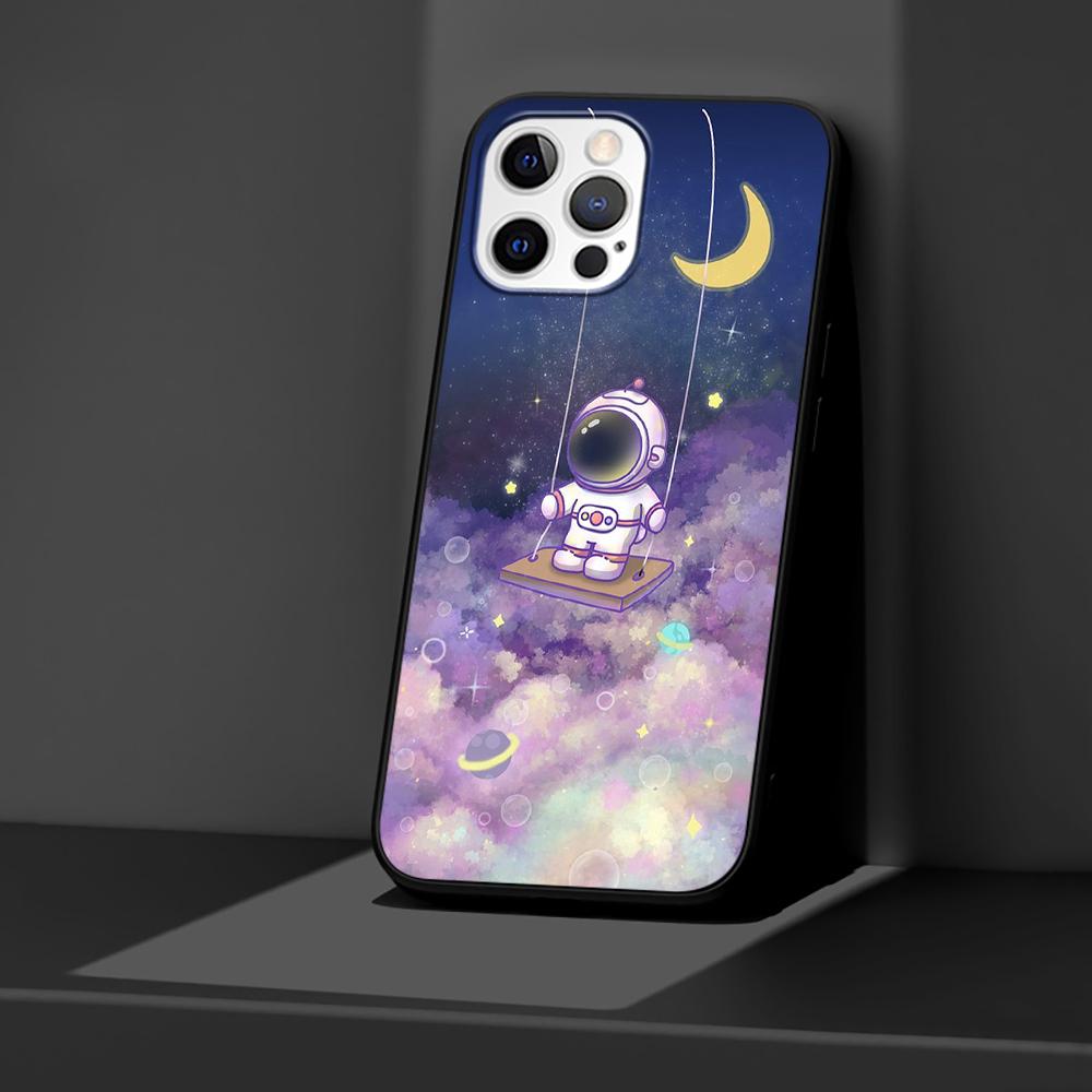 Cartoon Cute Astronaut Case for Apple iPhone 14 11 13 12 Pro Max XR 7 8 + SE 2020 XS 6 6s Plus 5 5s Black Silicone Phone Cover