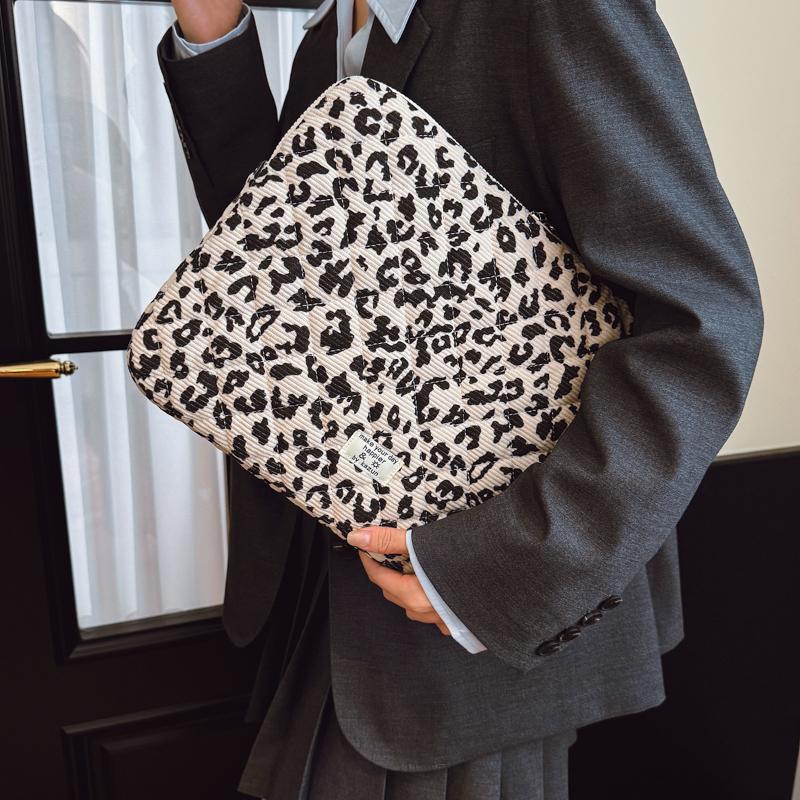 Leopard Print Portable Laptop Carrying Case Computer Bag Fits 11/13/15 Inch Laptops Protective Sleeve For School Work Travels