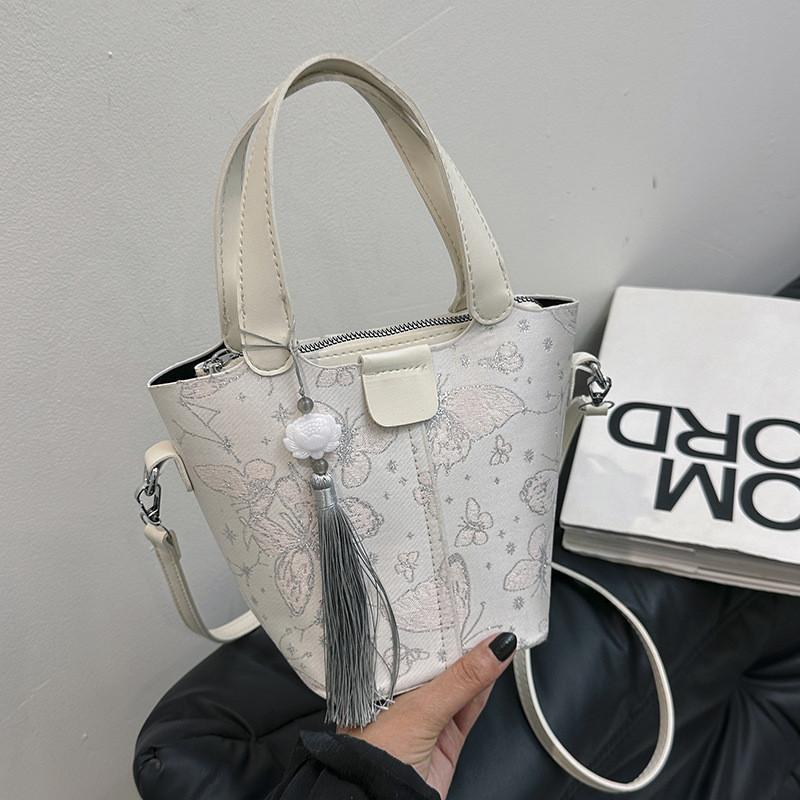 Stylish And Trendy Women's 2024 Summer Pu Bucket Shoulder Bag With Inner Pouch