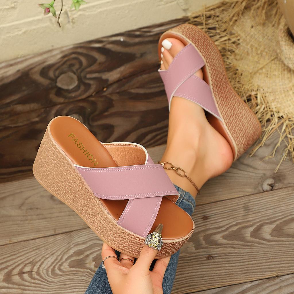 Thick-bottomed one-child new spring and summer slope heel solid color women's beach cool slippers