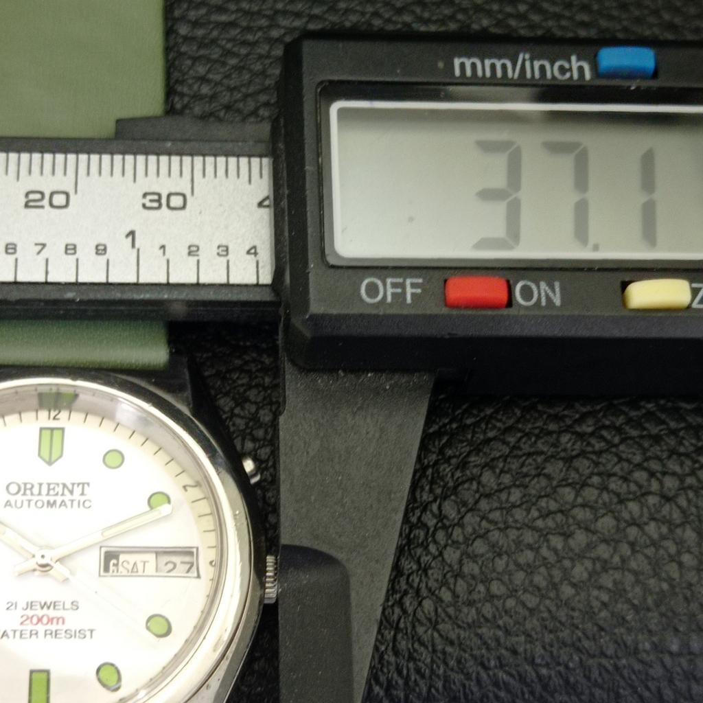 VINTAGE ORIENT AUTOMATIC 46941 JAPAN MENS WHITE COLOR DIAL WATCH a700633-5 R204-a700633