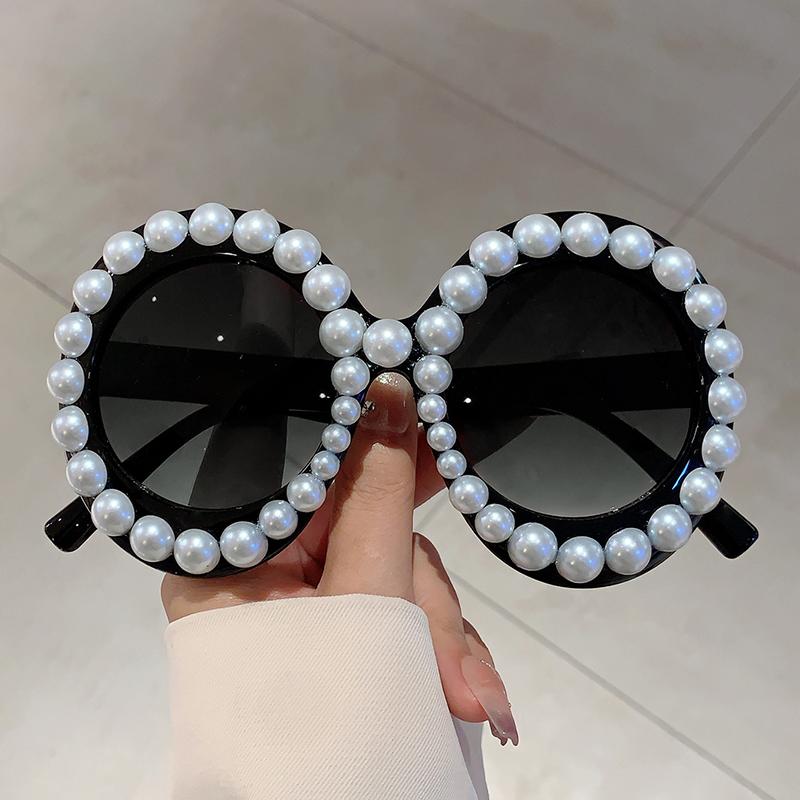 Retro Round Design Shades Women Chic White Pearl Decor Sunglasses Original Brand High Quality Vacation Beach Sun Glasses