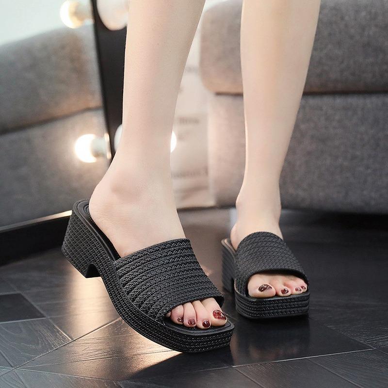 Léto Nové Silná podrážka Vysoký podpatek Francouzské svrchní oblečení Protiskluzové Dámské sandálové pantofle Lehké tlusté podpatky One Line Shower Vyvýšené pantofle